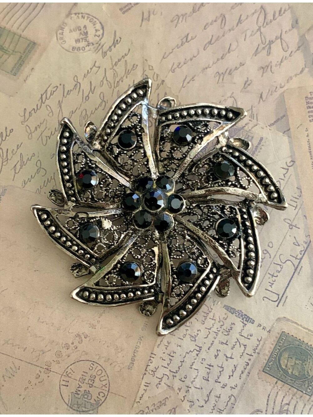 Vintage Sparkling Black Rhinestone Pin Brooch - Elegant Floral Swirl Design